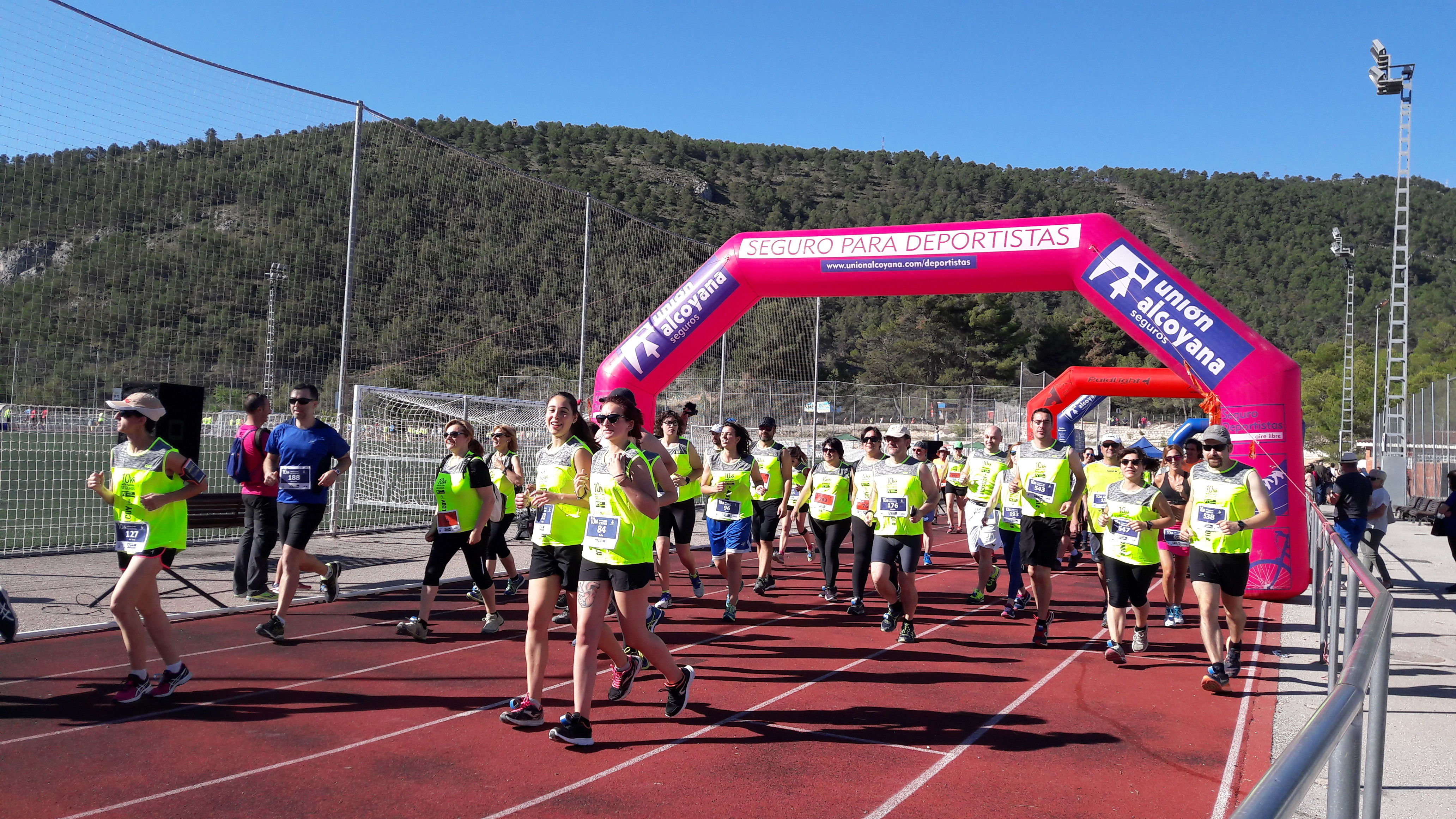 OVIDI ALBERT Y LORENA RODRÍGUEZ  SE ALZAN COMO GANADORES DE LA 10K UNIÓN ALCOYANA SEGUROS